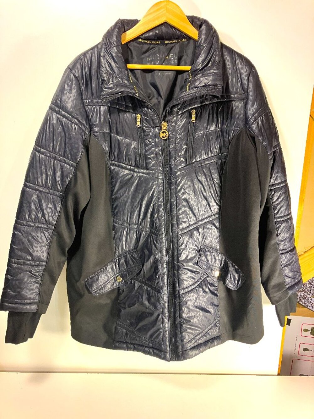 MICHAEL KORS Black/Leopard Animal Print Quilted Jacket.  Size 2X.  Good  cond.